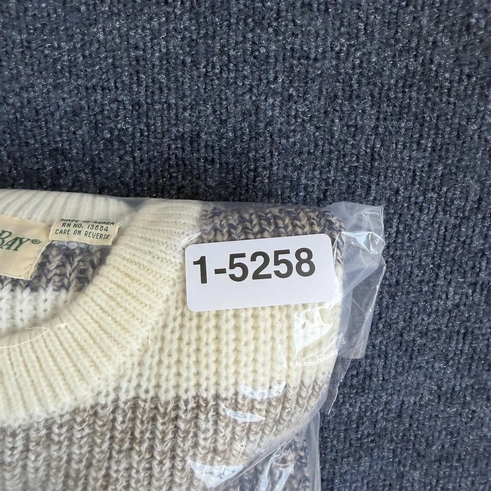 Vintage St. John's Bay Sweater Mens Medium Gray Striped Waffle Knit Crewneck - Picture 8 of 8